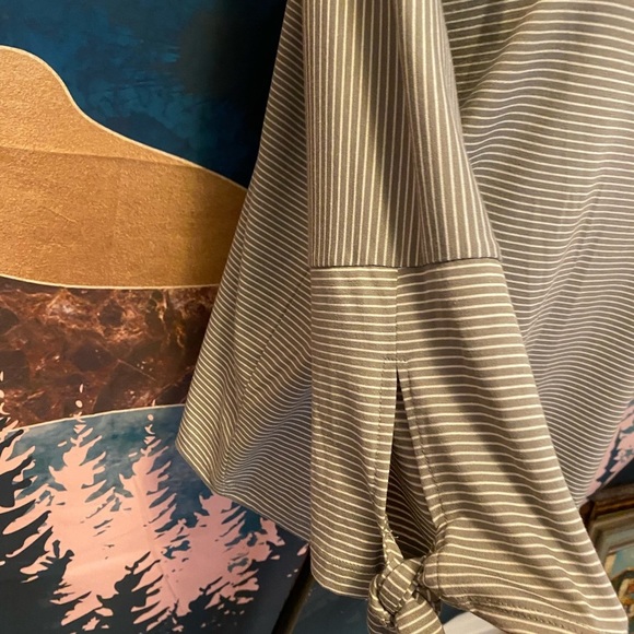 Susina top size small - Picture 4 of 5